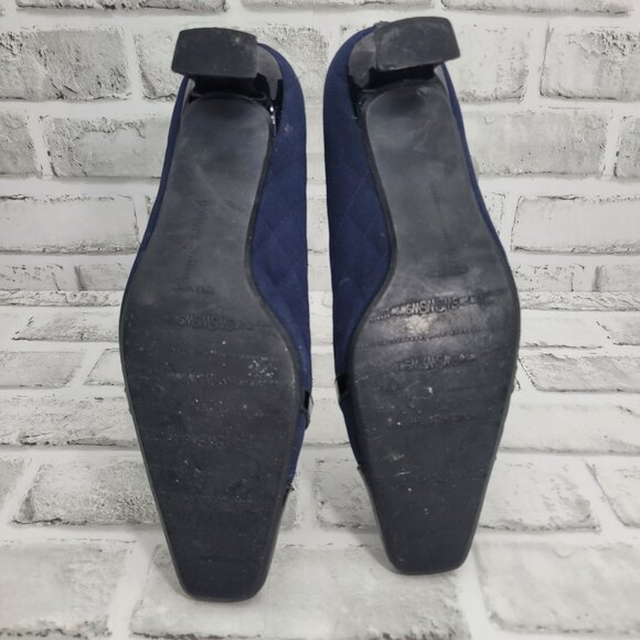 Stuart Weitzman Low Kitten Heel Navy Black Little Bow Shoes Size 8.5 - Picture 6 of 7